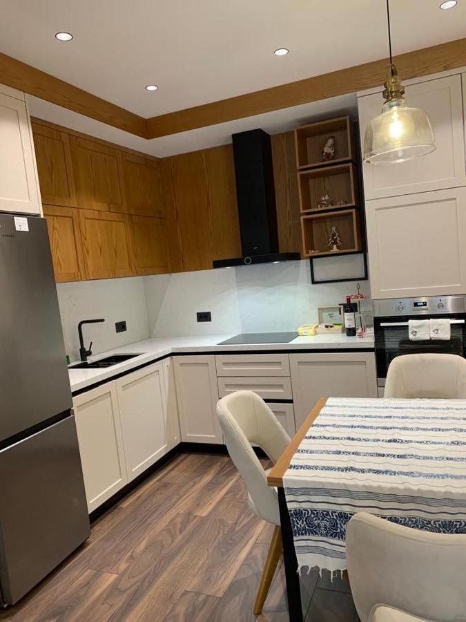 Deluxe Apartment *